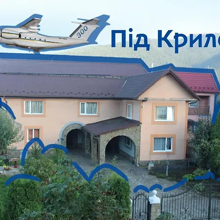 Lodge 2х місна кімната з видом у сад Deliatyn